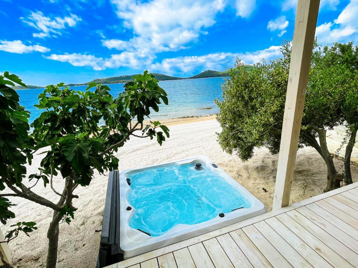 Buqez Eco Resort - Beach Villa 81 - 1St Sea Line By Beach ดราเก ภายนอก รูปภาพ