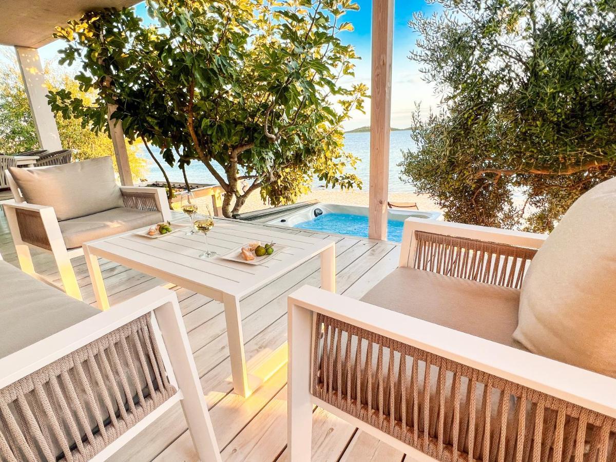 Buqez Eco Resort - Beach Villa 81 - 1St Sea Line By Beach ดราเก ภายนอก รูปภาพ